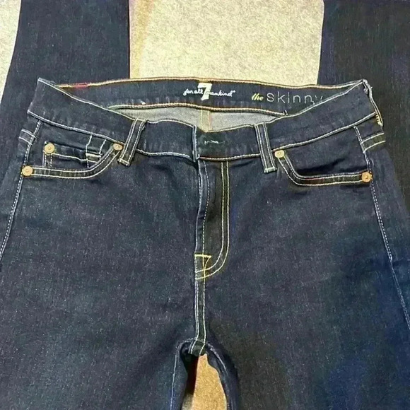 7 for All Mankind, The Skinny. Size 25. - Picture 7 of 13